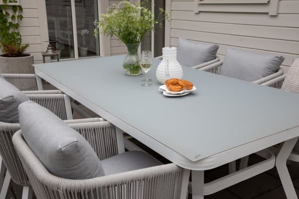 Virya hagesett bord 100x200cm og 6 stoler Virya hvit, grå.