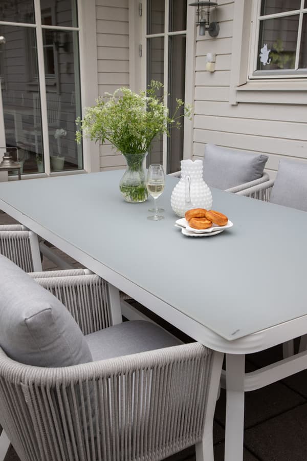 Virya hagesett bord 100x200cm og 6 stoler Virya hvit, grå.