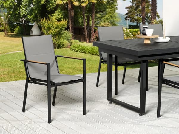 Havesæt Sort Grå Metal Polyester ø 180/240 cm Udendørs Havemøbelsæt 8 Personer Udtræksbord og Havestole Hynder Stabelstole Træ Armlæn Design