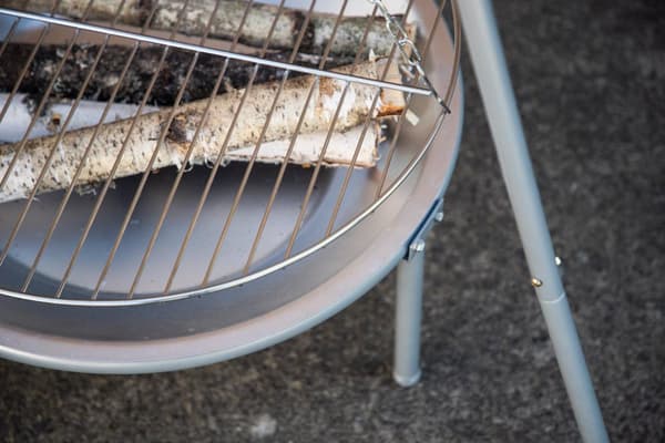 Ukunda hengende grill, ildsted stål sølvfarget.