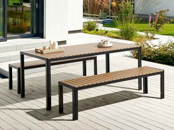 Havemøbelsæt Lyst Træ Plast Sort Aluminium 6 Personers Havebord med Bænke Nonwood Vedligeholdelsesfri Havemøbler til Terrasse og Haven