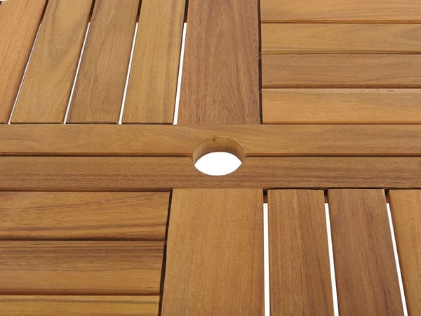 Utemöbelgrupp Ljust Akaciaträ Bord och 6 Hopfällbara Stolar och Parasoll Uteplats Trädgård Naturlig Design Väderbeständigt