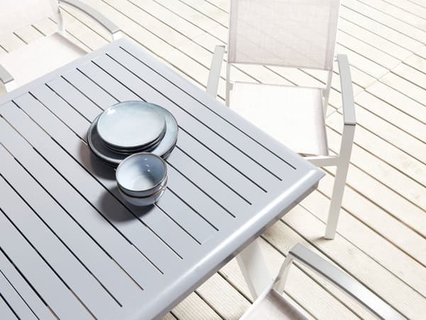 9-delt spisesett hvitt med grått bord og 6 stoler Hage Terrasse