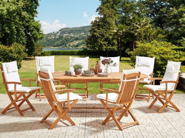 Utespisesett i Lyst Akasietre med Off-White Puter 8-seters Bord Sammenleggbare Stoler Rustikk Design