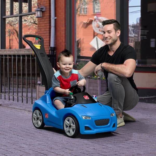 Step2 Whisper Ride Cruiser blå bil | Skjutbil / Bil med skjutstång | För barn från 1,5 år och uppåt