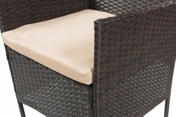 Familj Rattan Trädgårdsset med Bord, 2 Stolar & Sofa, Krämfärgade Kuddar, Väderbeständig