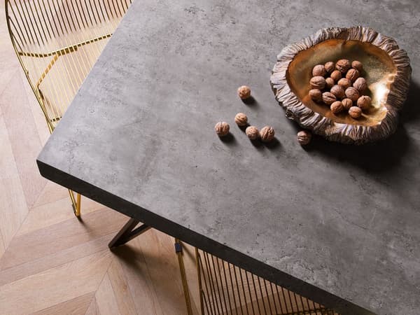Spisebord Grå med Sort Metalben 160 x 90 cm 6 Personers Moderne Rektangulær Bordplade Beton Look med Sildeben Industriel Køkken Indretning