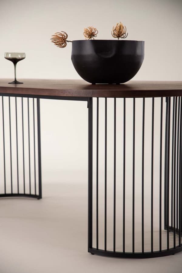 Hamneskär spisebord 110x220cm valnøtt dekor.