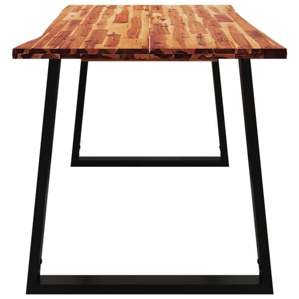 Matbord med levande kant 140x80x75 cm massivt akaciaträ
