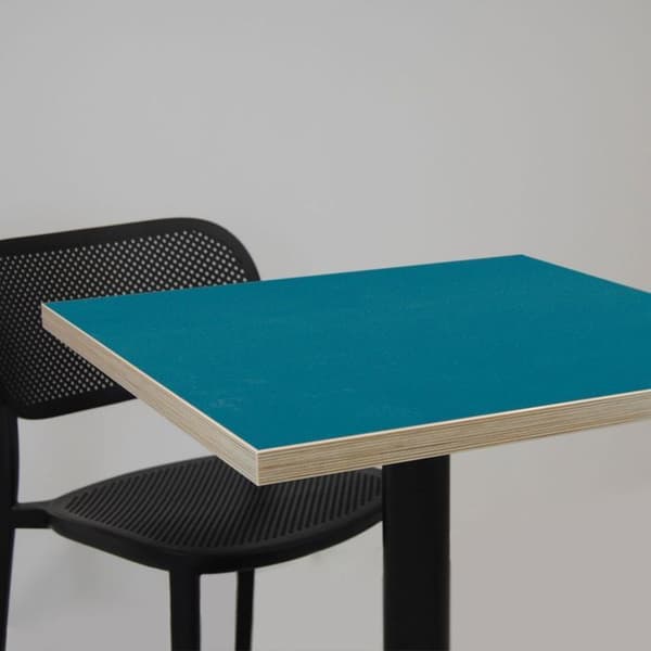 Bord 70 x 70 cm - Dina modell blå träkanter