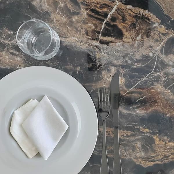 Högt bord 60 x 60 cm Rom bistro blank ådrad marmor