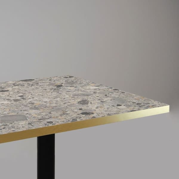 Barbord 60 x 60 cm - Rund terrazzo cepp modell med mässingskanter