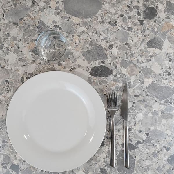 Högt bord 60 x 60 cm - Runt terrazzo cepp modell
