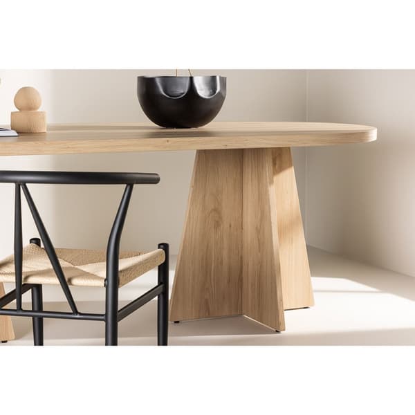 Bootcut matbord oval 115x230 cm whitewash.