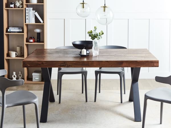 Matbord Mörk Furu MDF 160 x 90 cm Svart Metall Stabila Ben Matrum Vardagsrum Industriell Stil