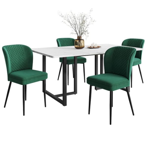 Matsalsset (bord 140 x 80 x 75 cm med 4 stolar) med stoppade stolsryggar och svarta ben i L-form.