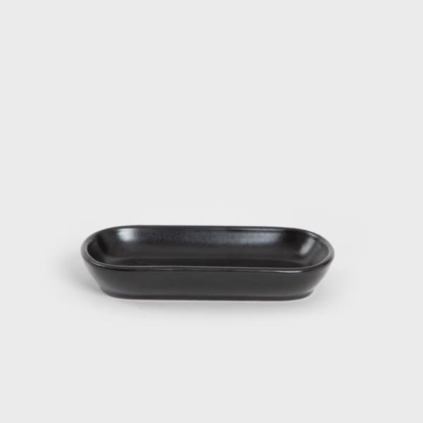 Tallrik | FAMELIO | oval svart | 16 cm | 725470