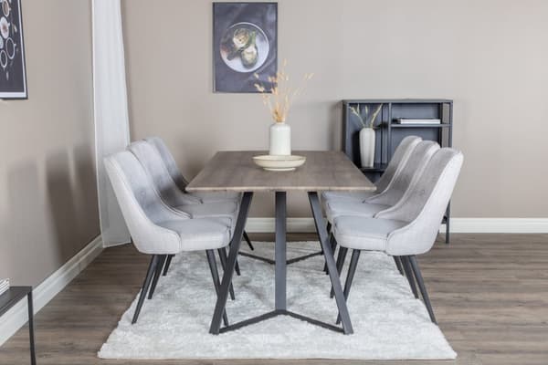 Matgrupp Marina med stolarna Velvet Deluxe