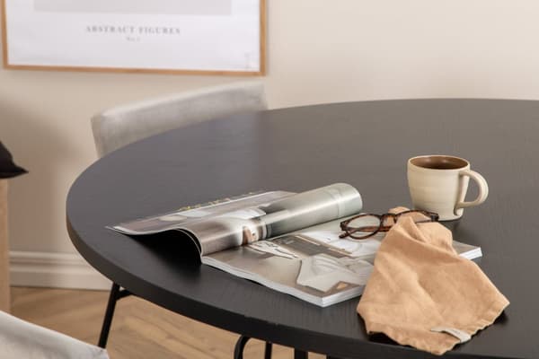 Matgrupp Copenhagen med stolarna Kenth