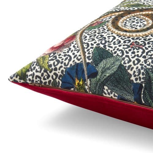 Creatures of Curiosity Kuddfodral - Snake 45cm x 45cm