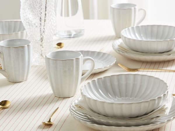 Set med 4 Djupa Tallrikar Vitt Stengods Kaolin Handgjord Reaktiv Glasyr Finish Pastaskålar Kök Matsal