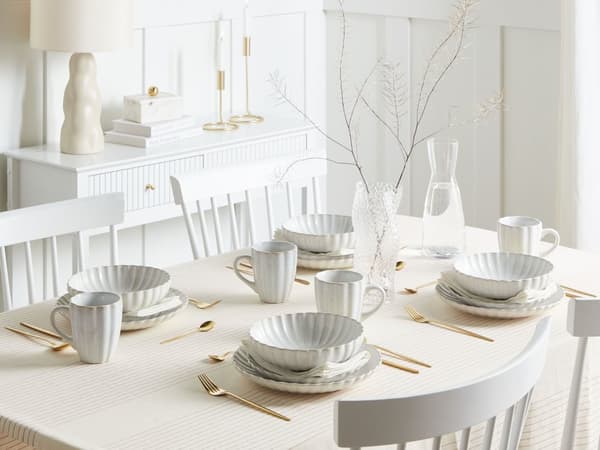 Set med 4 Djupa Tallrikar Vitt Stengods Kaolin Handgjord Reaktiv Glasyr Finish Pastaskålar Kök Matsal