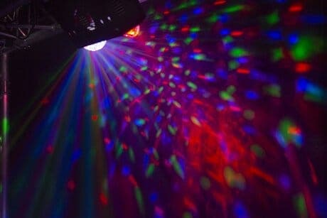 BeamZ LEDWAVE 1x4W discoljus och vatteneffekt 4xUV/W, 6x3W LED
