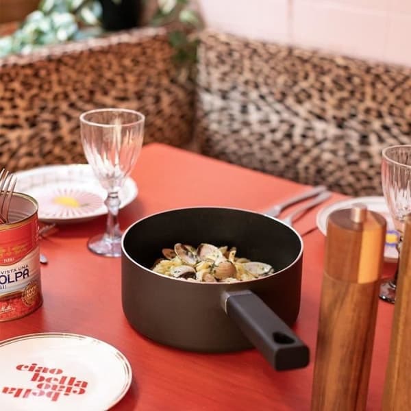 Set med 2 kastruller - LIVOO - MEP154N - Non-stick utan PFOA eller PFOS - Silikonhandtag - Alla hällar inklusive induktion