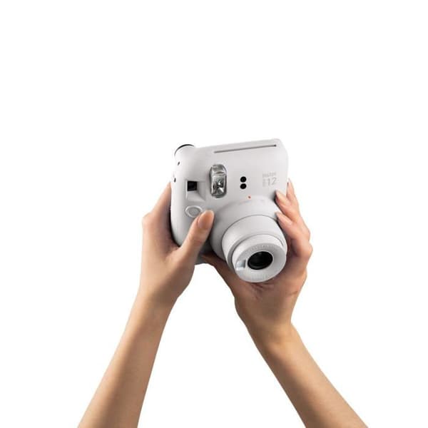 Sofotografisk kamera - FUJIFILM - Instax Mini 12 - Vit lera - Automatisk exponering - Selfie-spegel