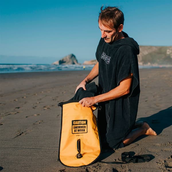 Buddyswim Boj Caution Swimmer At Work 28l Gul 28 Liters