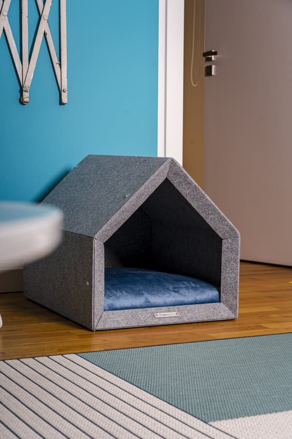 Rexproduct Pethome 2.0 modern ekologisk hundkoja ljusgrå med färgglad madrass