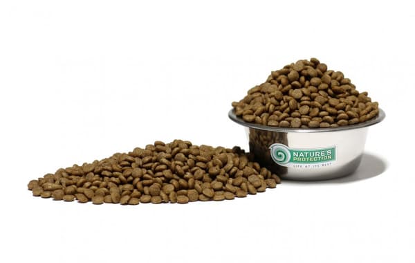 Nature's Protection torrfoder för hundar hypoallergent LAX 10 kg