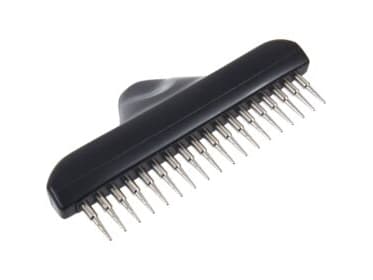 Trixie Comb, röda tänder, kort hår