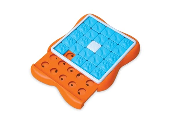 NINA OTTOSSON Challenge Slider