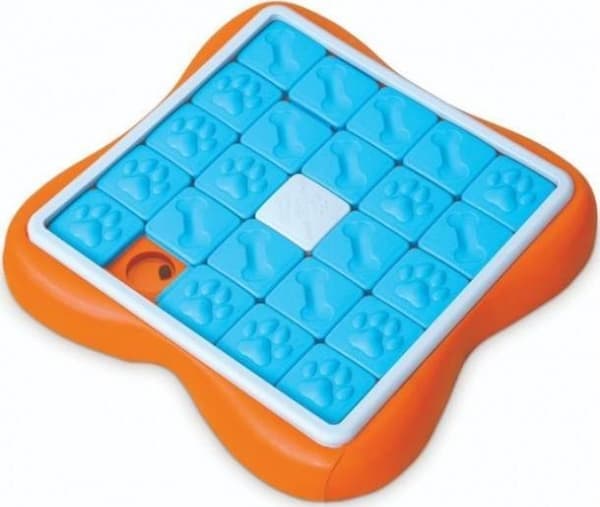 NINA OTTOSSON Challenge Slider
