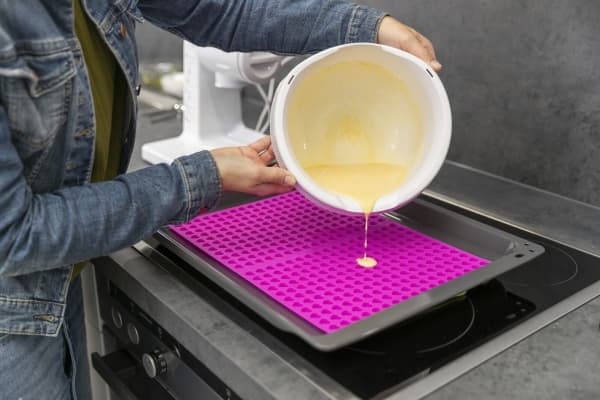 Trixie Baking mat with hearts, silicone, 38 × 28 cm