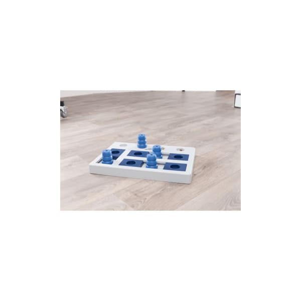 STRATEGISKT SCHACKSPEL 40 X 27 CM