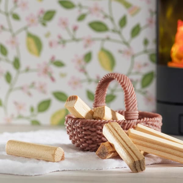 Lundby Braskaminset med ljus