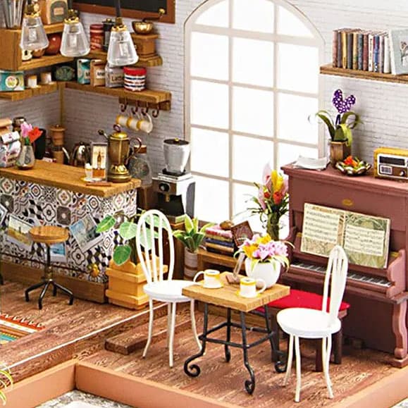 DIY Miniatyr rum - Café - Höjd: 19 cm