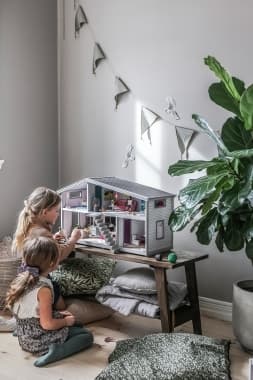 Dukkehus, Life, Lundby