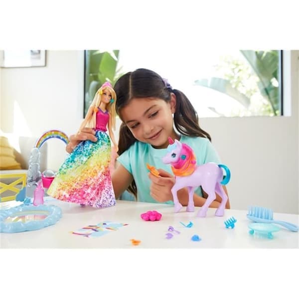 Mattel GTG01 Barbie® Princess Dreamtopia och Baby Unicorn lekset