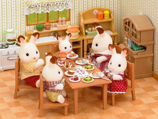 Sylvanian Families Family Table & Chairs