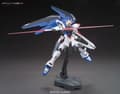 Miniatyrbilde 5 av 5: Figurka kolekcjonerska Bandai HGCE 1/144 ZGMF-X10A FREEDOM GUNDAM