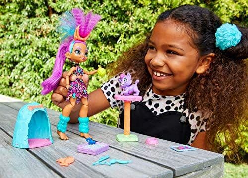 Mattel Cave Club Cat Sitter Story Doll (GNL94/GNL95)