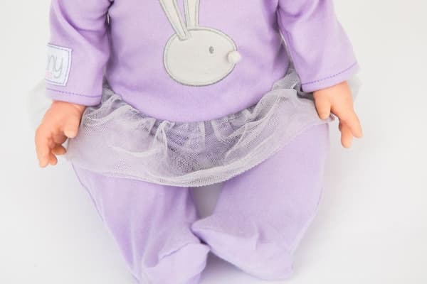 Tiny Treasures Doll Mörkt hår Lila outfit 30140