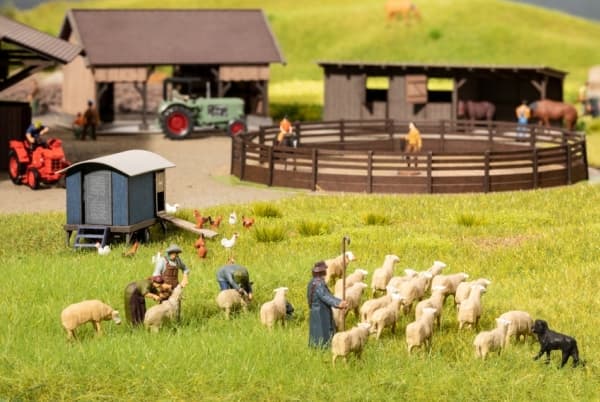NOCH Sheep Shearing, HO (1:87), Monivärinen