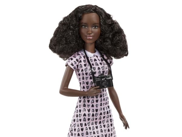 Barbie Mattel Karriärdocka - Husdjursfotograf (HCN10)