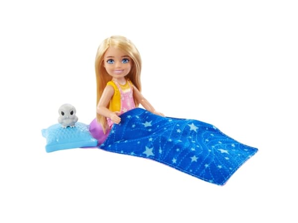 Barbie Mattel retkeily nukke - Chelsea + makuupussi (HDF77)