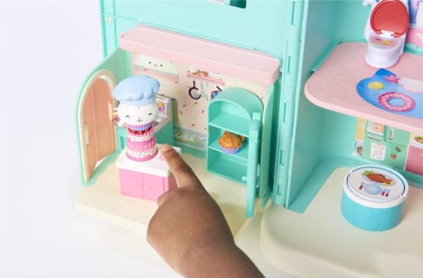 Gabby's Dollhouse Deluxe Room - Cakey's Kitchen