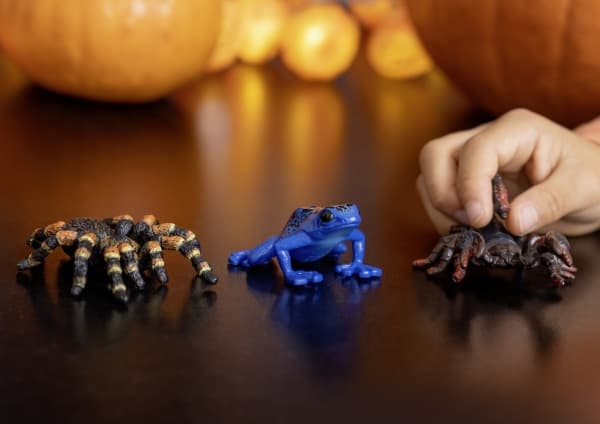 Schleich Blue Poison Dart Frog